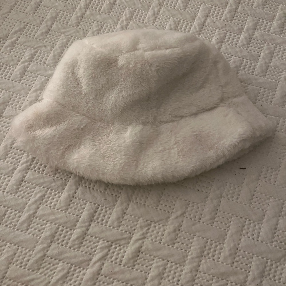 Cozy White Fuzzy Bucket Hat